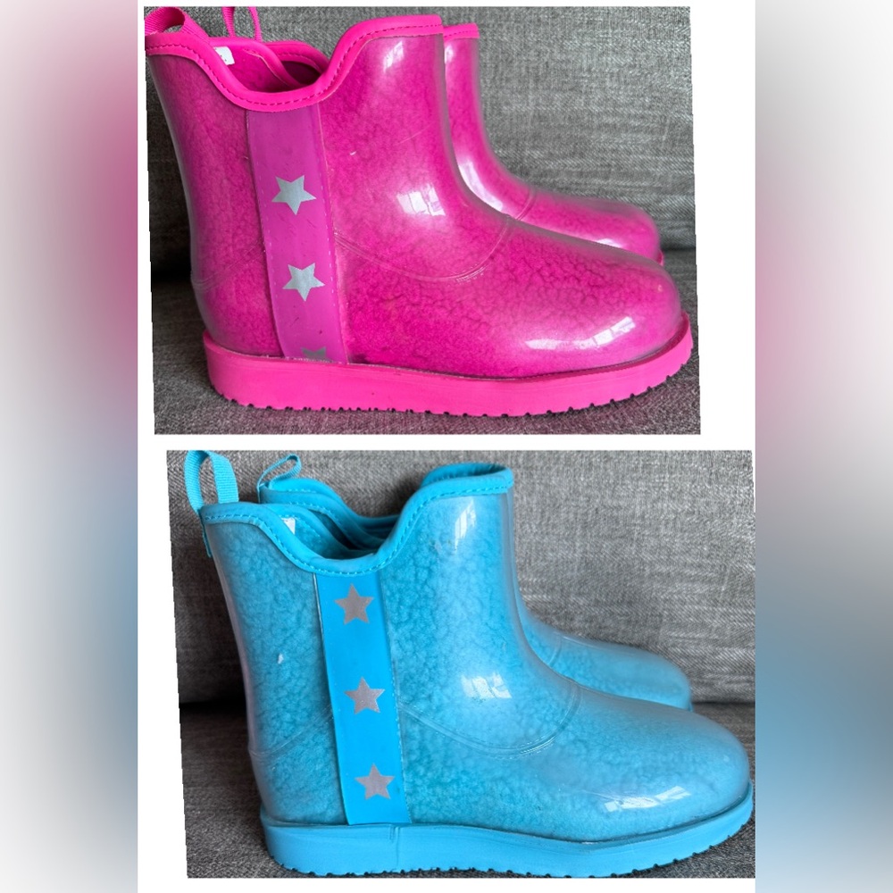2 pairs rain boots